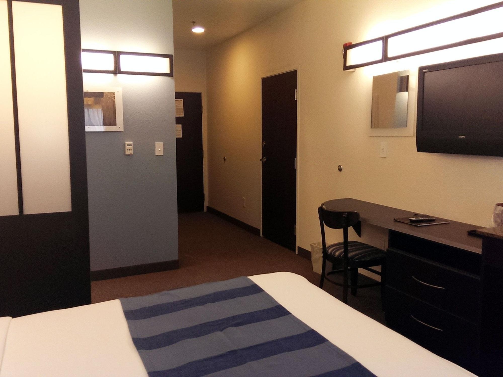 Three Rivers Inn & Suites Порт Артър Екстериор снимка