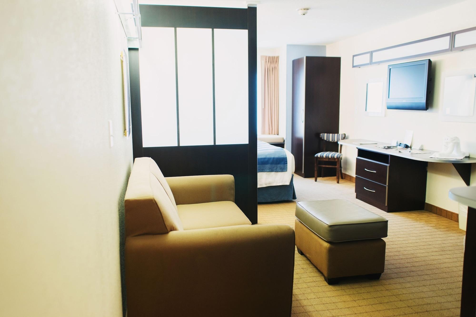Three Rivers Inn & Suites Порт Артър Екстериор снимка